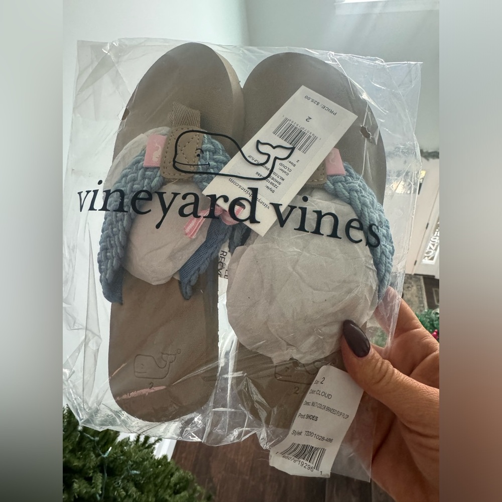 Vineyard vines sandals BNWT